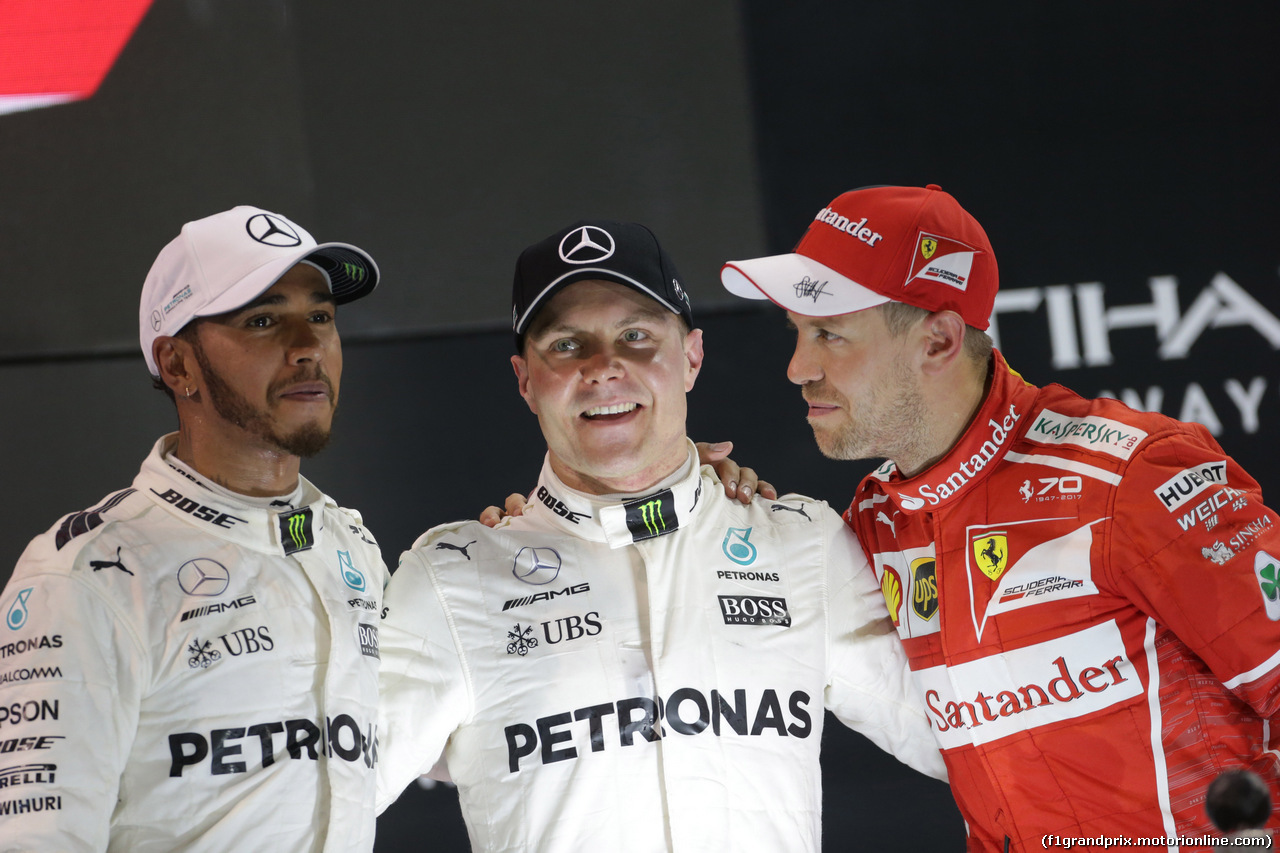 GP ABU DHABI, 26.11.2017 - Gara, 1st place Valtteri Bottas (FIN) Mercedes AMG F1 W08, 2nd place Lewis Hamilton (GBR) Mercedes AMG F1 W08 e 3rd place Sebastian Vettel (GER) Ferrari SF70H