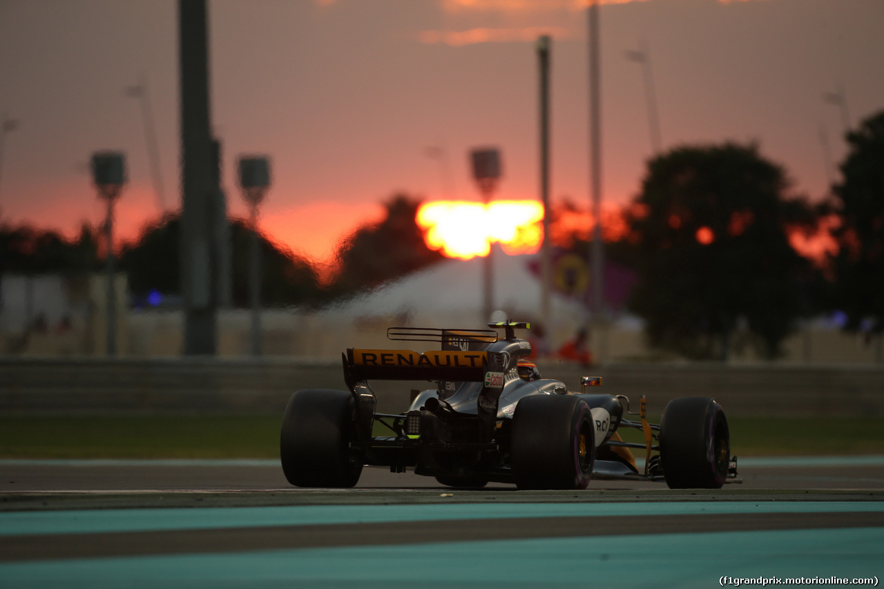 GP ABU DHABI, 26.11.2017 - Gara, Carlos Sainz Jr (ESP) Renault Sport F1 Team RS17
