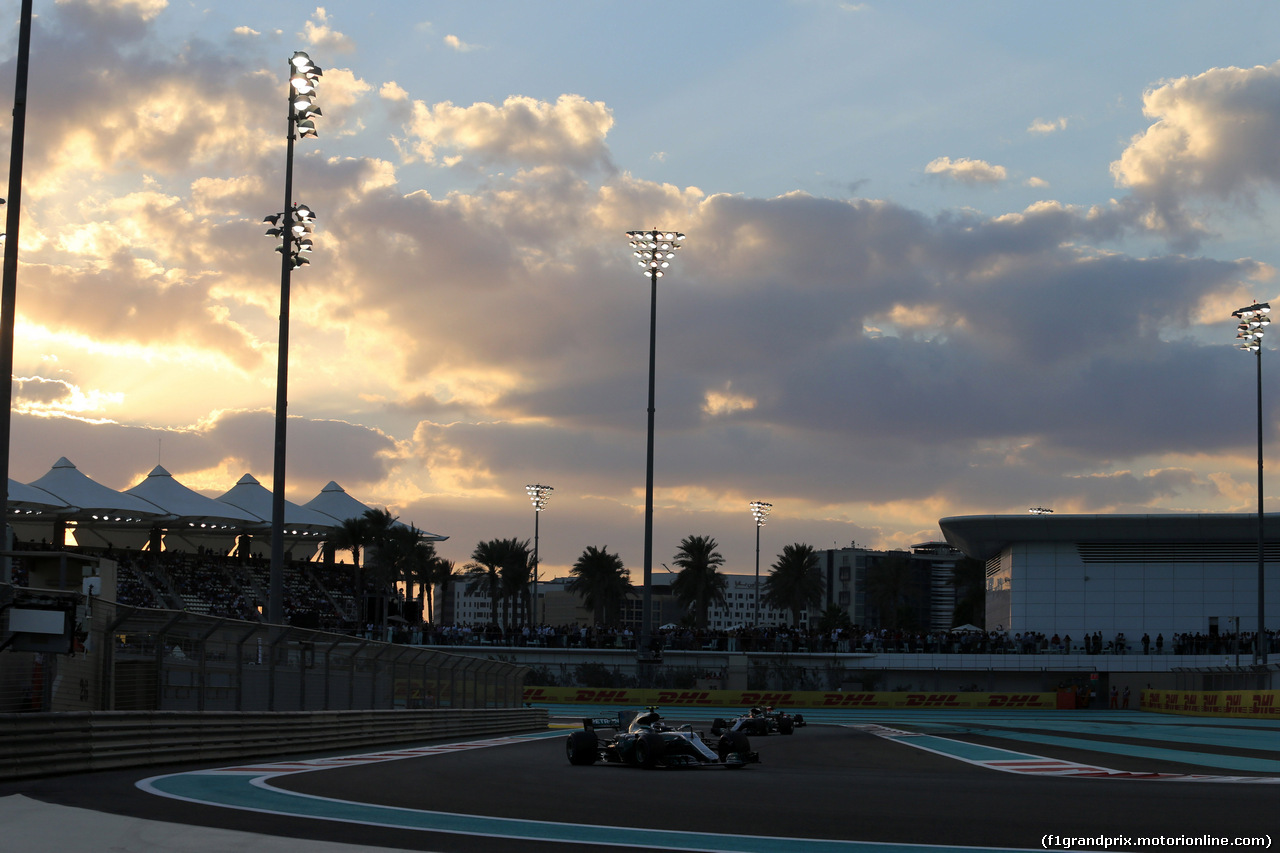 GP ABU DHABI, 26.11.2017 - Gara, Valtteri Bottas (FIN) Mercedes AMG F1 W08