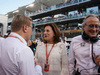 GP ABU DHABI, 26.11.2017 - Gara, Mika Hakkinen (FIN), ex F1 driver, Kathy Mansour Ojeh, McLaren shareholder e Mansour Ojeh, McLaren shareholder