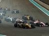 GP ABU DHABI, 26.11.2017 - Gara, Nico Hulkenberg (GER) Renault Sport F1 Team RS17 e Sergio Perez (MEX) Sahara Force India F1 VJM010