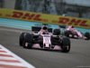 GP ABU DHABI, 26.11.2017 - Gara, Sergio Perez (MEX) Sahara Force India F1 VJM010 davanti a Esteban Ocon (FRA) Sahara Force India F1 VJM10