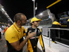GP ABU DHABI, 26.11.2017 - Gara, Cyril Abiteboul (FRA) Renault Sport F1 Managing Director e Carlos Sainz Jr (ESP) Renault Sport F1 Team RS17