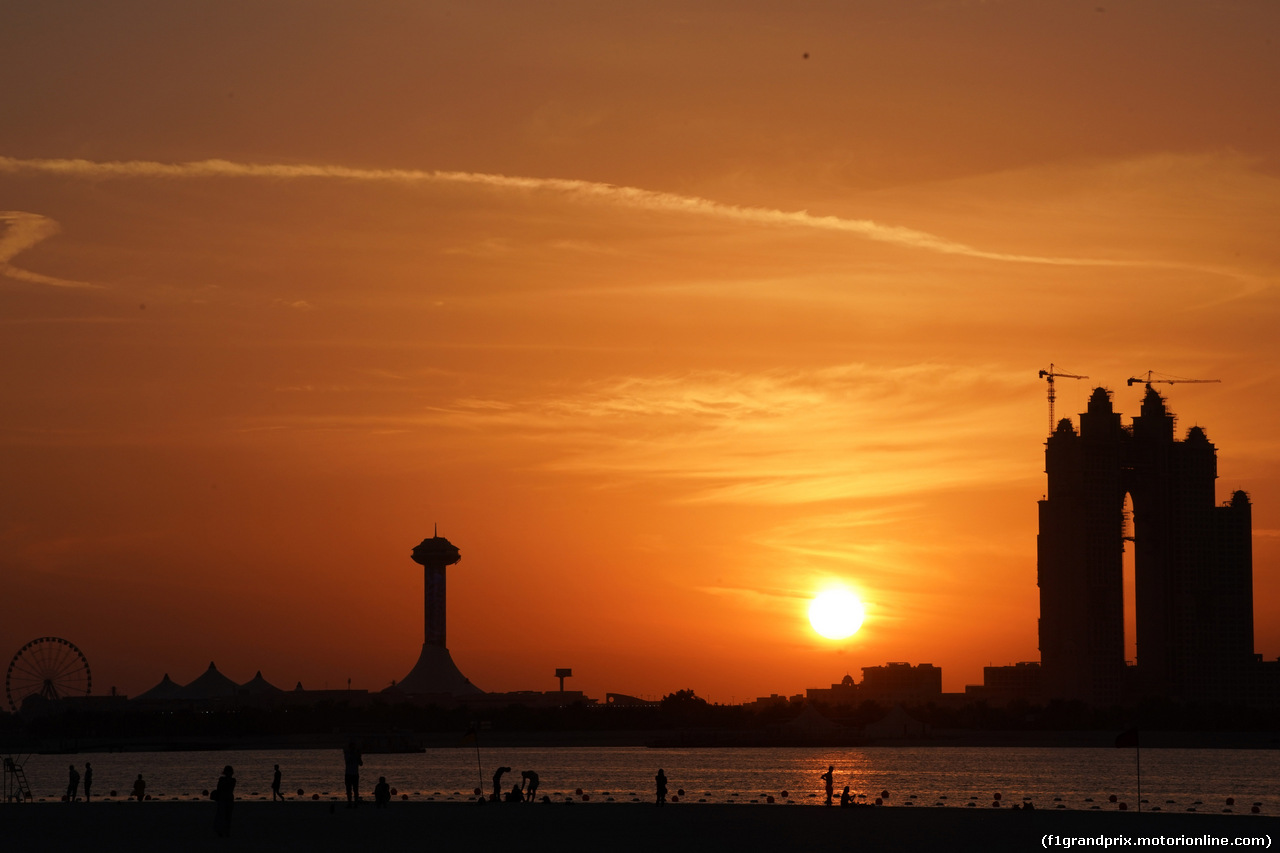 GP ABU DHABI, Abu Dhabi Atmosfera