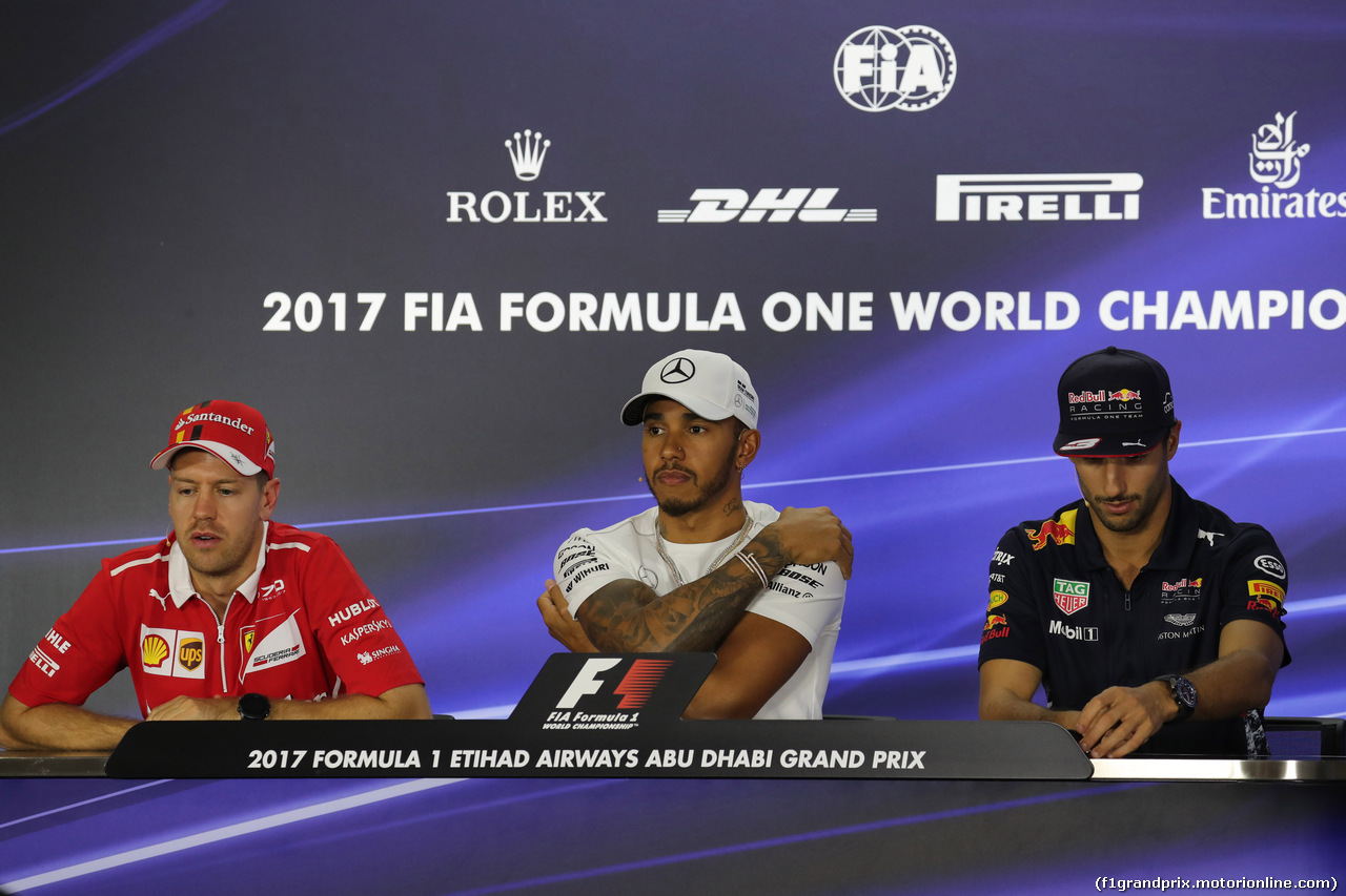 GP ABU DHABI, 23.11.2017 -  Conferenza Stampa, Sebastian Vettel (GER) Ferrari SF70H, Lewis Hamilton (GBR) Mercedes AMG F1 W08 e Daniel Ricciardo (AUS) Red Bull Racing RB13