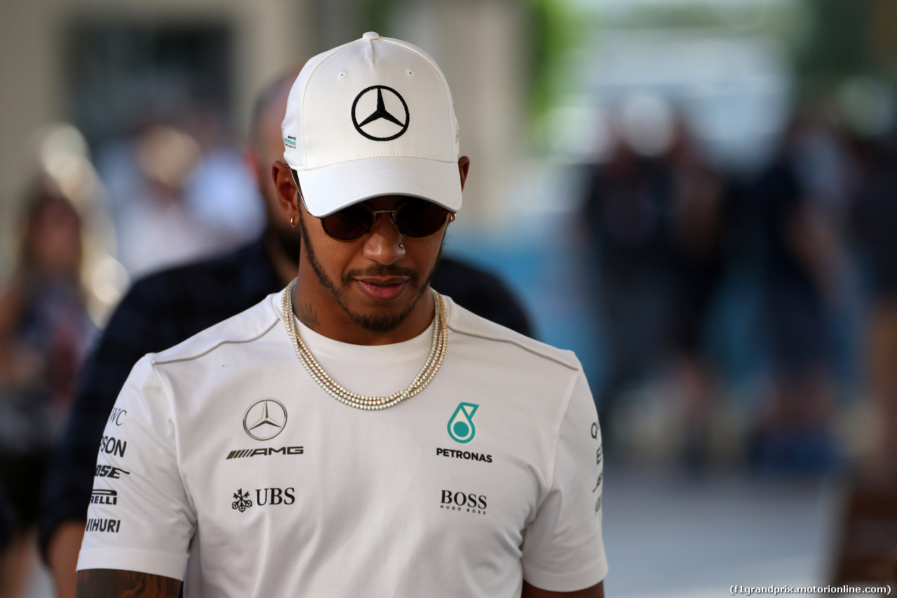 GP ABU DHABI, 23.11.2017 -  Lewis Hamilton (GBR) Mercedes AMG F1 W08