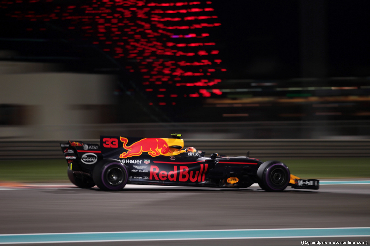 GP ABU DHABI, 24.11.2017 - Prove Libere 2, Max Verstappen (NED) Red Bull Racing RB13