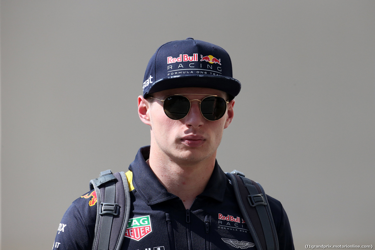 GP ABU DHABI, 25.11.2017 - Max Verstappen (NED) Red Bull Racing RB13