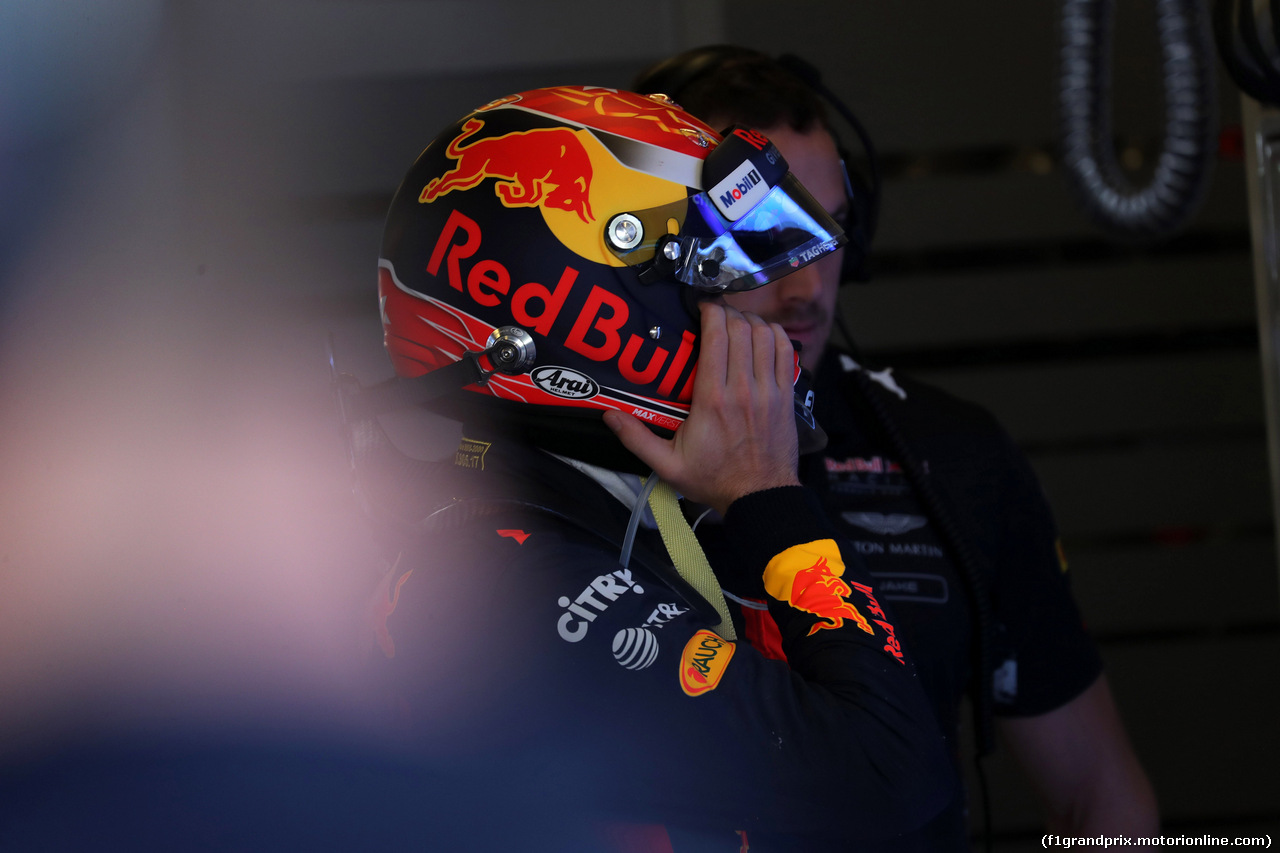 GP ABU DHABI, 25.11.2017 - Prove Libere 3, Max Verstappen (NED) Red Bull Racing RB13