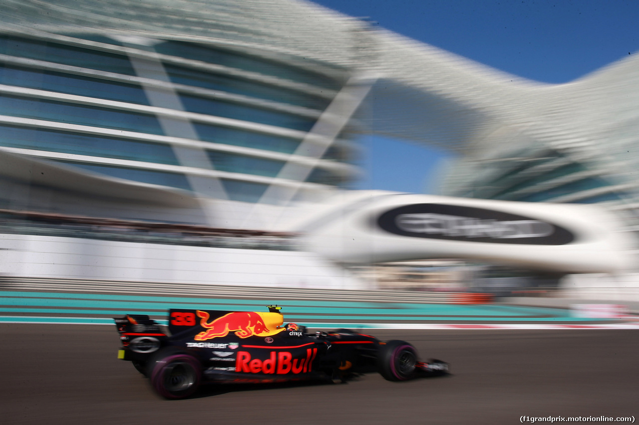 GP ABU DHABI, 25.11.2017 - Prove Libere 3, Max Verstappen (NED) Red Bull Racing RB13