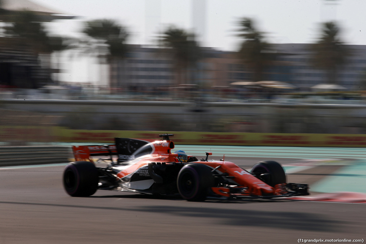 GP ABU DHABI, 25.11.2017 - Prove Libere 3, Fernando Alonso (ESP) McLaren MCL32