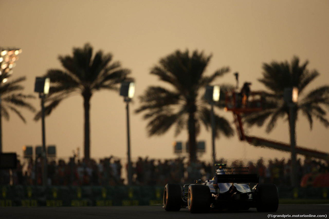 GP ABU DHABI, 25.11.2017 - Qualifiche, Valtteri Bottas (FIN) Mercedes AMG F1 W08