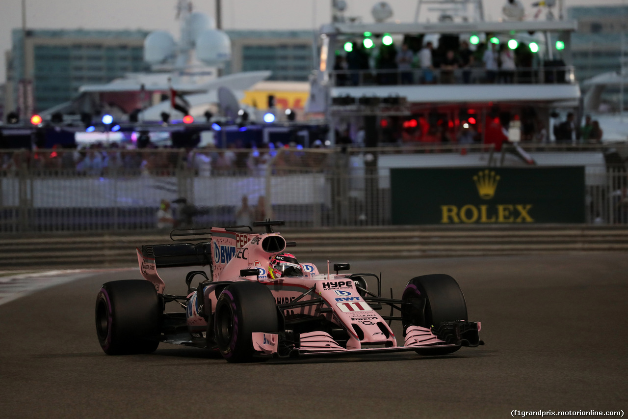 GP ABU DHABI, 25.11.2017 - Qualifiche, Sergio Perez (MEX) Sahara Force India F1 VJM010