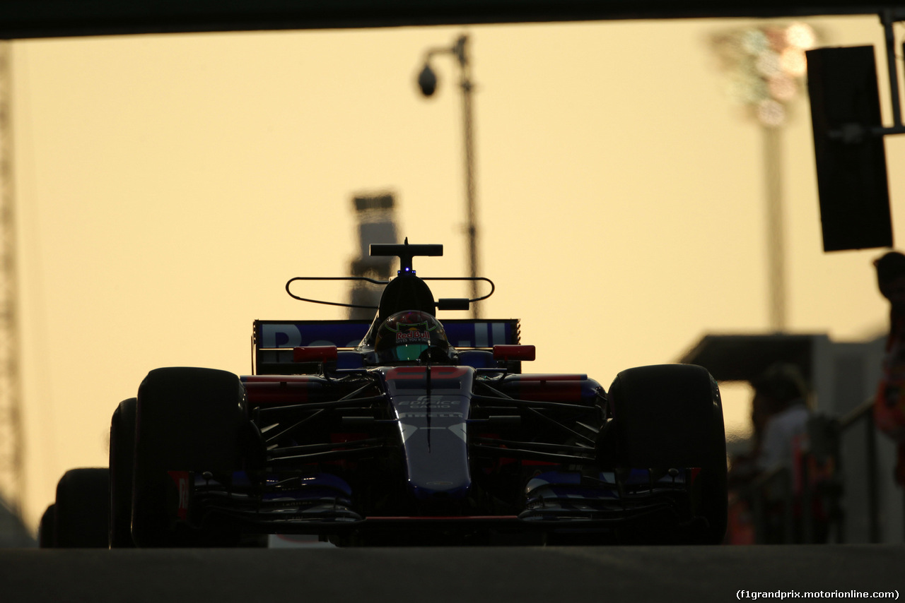 GP ABU DHABI, 25.11.2017 - Qualifiche, Brendon Hartley (NZL) Scuderia Toro Rosso STR12