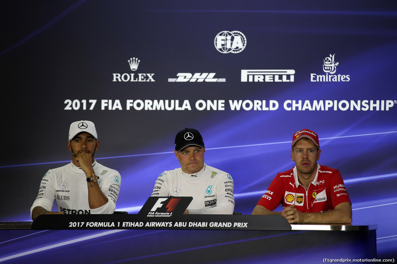 GP ABU DHABI, 25.11.2017 - Qualifiche, Conferenza Stampa, Lewis Hamilton (GBR) Mercedes AMG F1 W08, Valtteri Bottas (FIN) Mercedes AMG F1 W08 e Sebastian Vettel (GER) Ferrari SF70H
