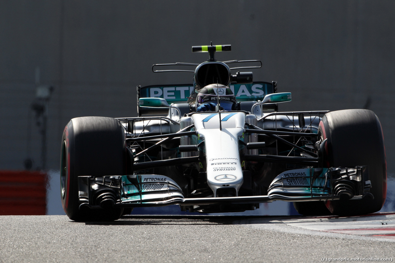 GP ABU DHABI, 24.11.2017 - Prove Libere 1, Valtteri Bottas (FIN) Mercedes AMG F1 W08