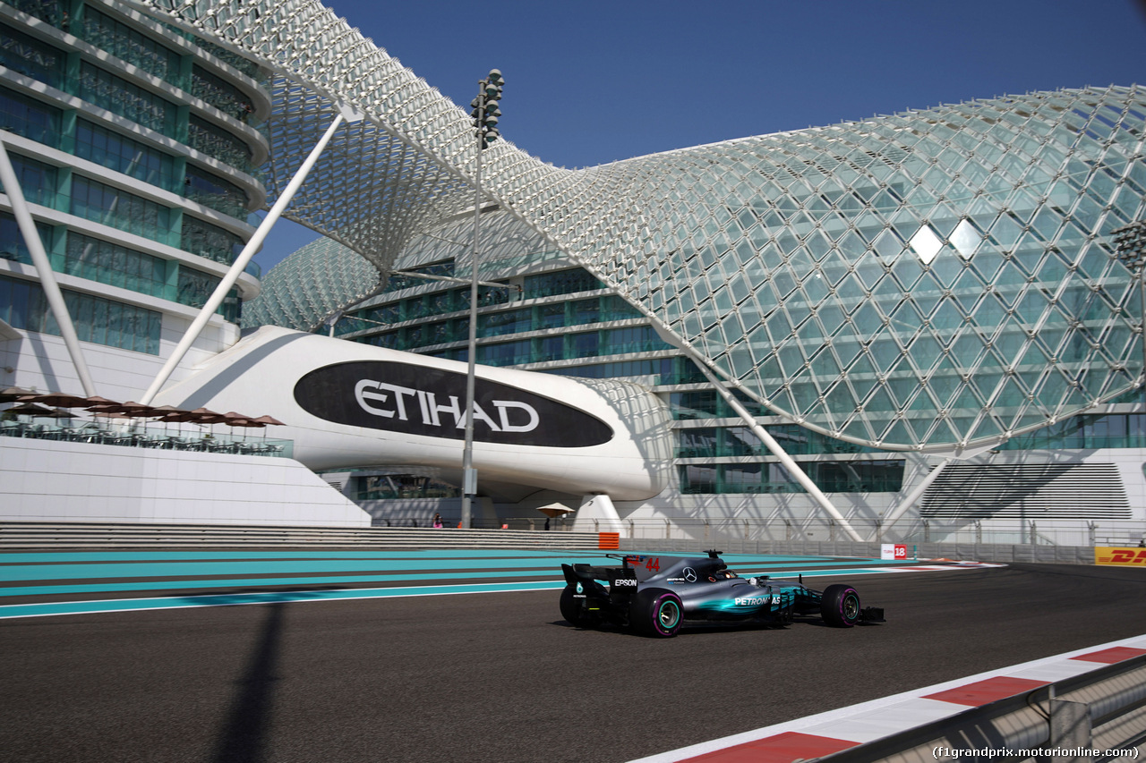 GP ABU DHABI, 24.11.2017 - Prove Libere 1, Lewis Hamilton (GBR) Mercedes AMG F1 W08