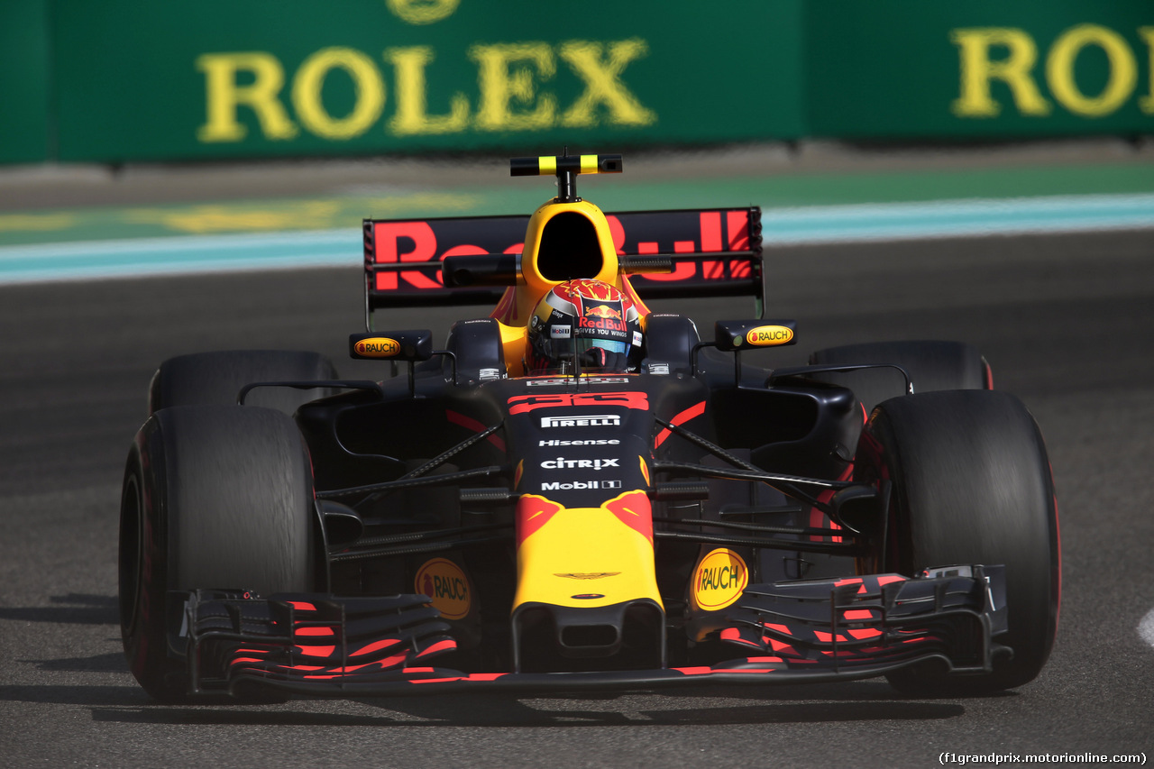 GP ABU DHABI, 24.11.2017 - Prove Libere 1, Max Verstappen (NED) Red Bull Racing RB13