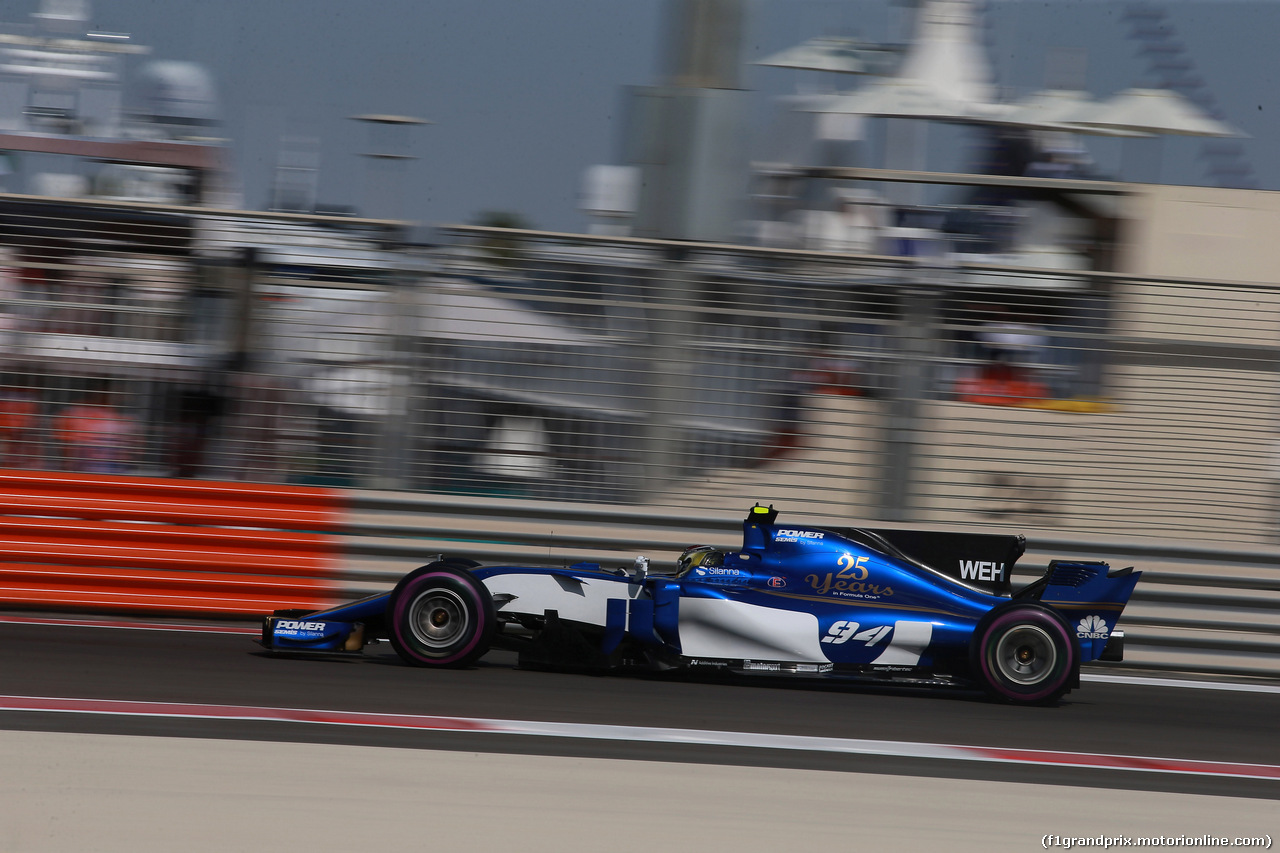 GP ABU DHABI, 24.11.2017 - Prove Libere 1, Pascal Wehrlein (GER) Sauber C36