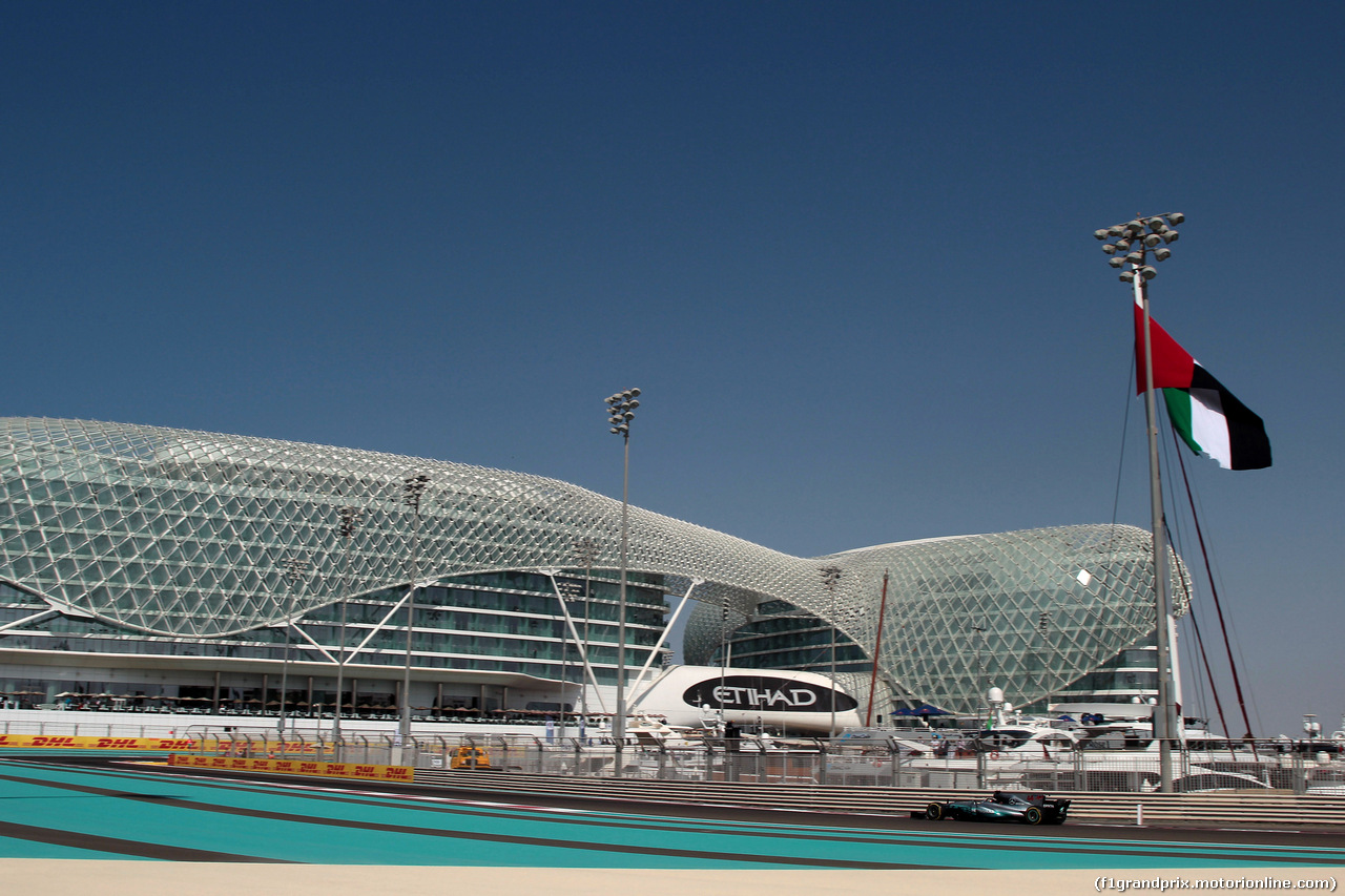 GP ABU DHABI, 24.11.2017 - Prove Libere 1, Lewis Hamilton (GBR) Mercedes AMG F1 W08