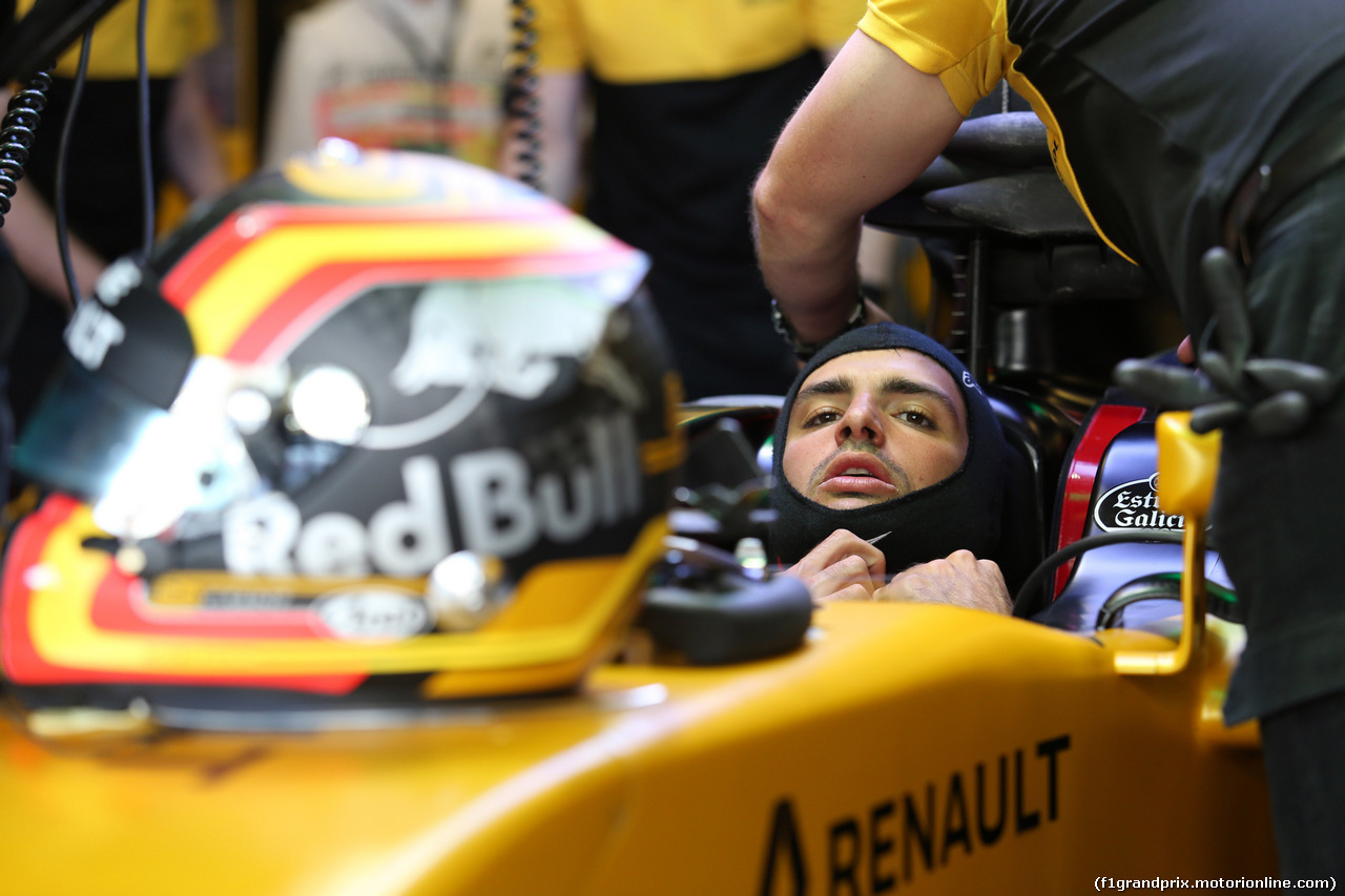 GP ABU DHABI, 24.11.2017 - Prove Libere 1, Carlos Sainz Jr (ESP) Renault Sport F1 Team RS17