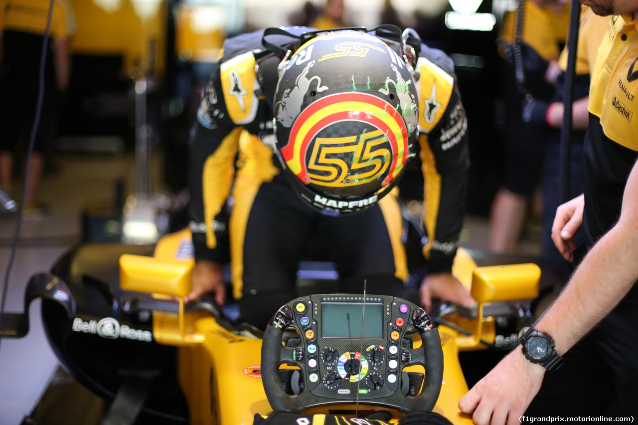 GP ABU DHABI, 24.11.2017 - Prove Libere 1, Carlos Sainz Jr (ESP) Renault Sport F1 Team RS17