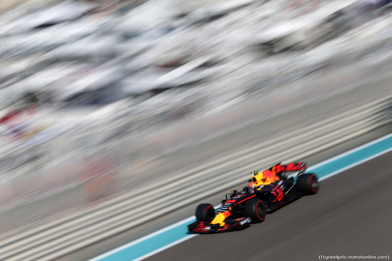 GP ABU DHABI, 24.11.2017 - Prove Libere 1, Max Verstappen (NED) Red Bull Racing RB13