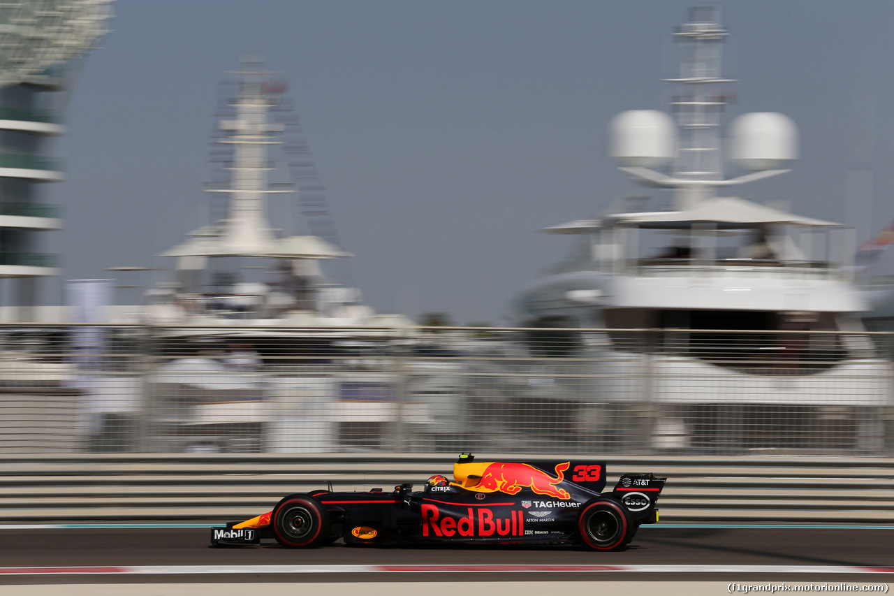 GP ABU DHABI, 24.11.2017 - Prove Libere 1, Max Verstappen (NED) Red Bull Racing RB13