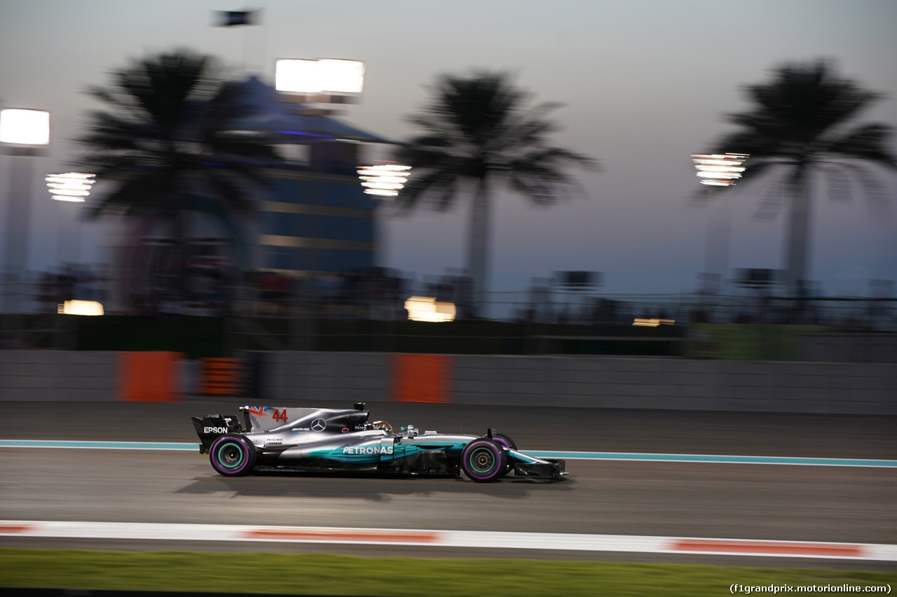 GP ABU DHABI, 24.11.2017 - Prove Libere 2, Lewis Hamilton (GBR) Mercedes AMG F1 W08