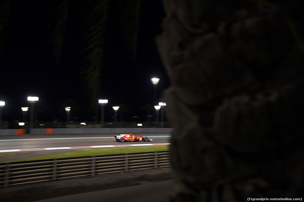 GP ABU DHABI, 24.11.2017 - Prove Libere 2, Kimi Raikkonen (FIN) Ferrari SF70H