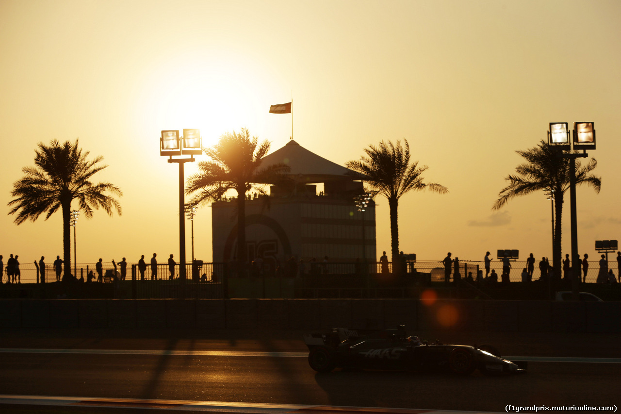 GP ABU DHABI, 24.11.2017 - Prove Libere 2, Romain Grosjean (FRA) Haas F1 Team VF-17