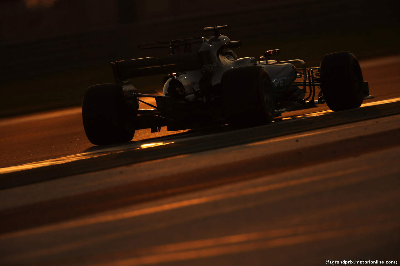 GP ABU DHABI, 24.11.2017 - Prove Libere 2, Lewis Hamilton (GBR) Mercedes AMG F1 W08
