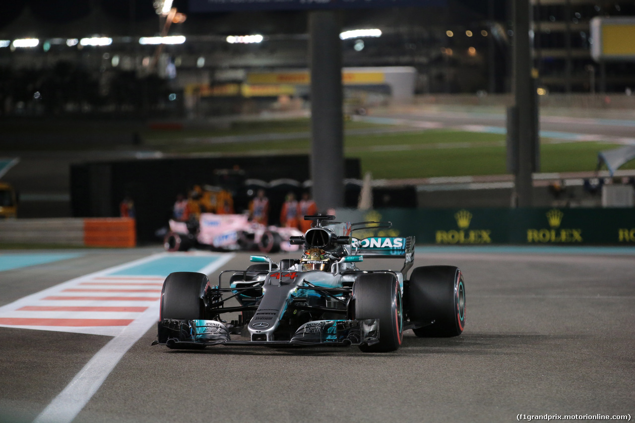 GP ABU DHABI, 24.11.2017 - Prove Libere 2, Lewis Hamilton (GBR) Mercedes AMG F1 W08