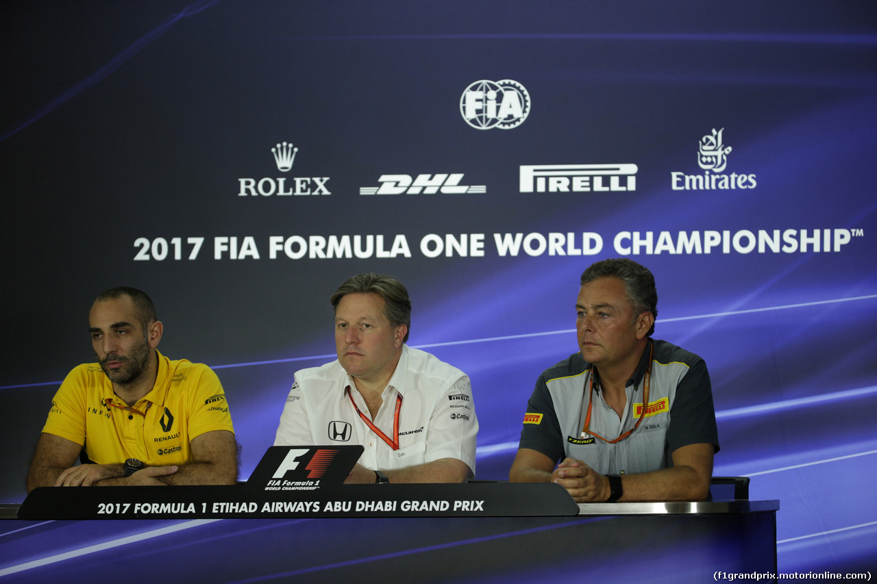 GP ABU DHABI, 24.11.2017 - Conferenza Stampa, Cyril Abiteboul (FRA) Renault Sport F1 Managing Director, Zak Brown (USA) McLaren Executive Director e Mario Isola (ITA), Pirelli Racing Manager