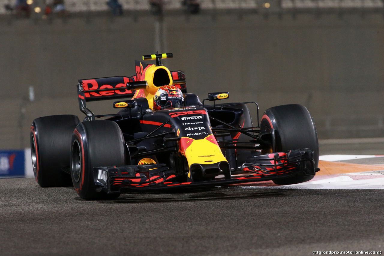 GP ABU DHABI, 24.11.2017 - Prove Libere 2, Max Verstappen (NED) Red Bull Racing RB13