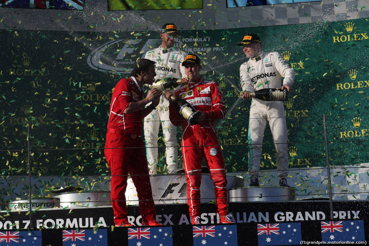 GP AUSTRALIA, 26.03.2017 - Gara, 1st place Sebastian Vettel (GER) Ferrari SF70H, 2nd place Lewis Hamilton (GBR) Mercedes AMG F1 W08 e 3rd place Valtteri Bottas (FIN) Mercedes AMG F1 W08 with Luigi Fraboni Ferrari Head of Engine Trackside Operations