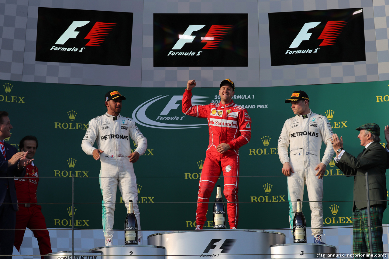GP AUSTRALIA, 26.03.2017 - Gara, 1st place Sebastian Vettel (GER) Ferrari SF70H, 2nd place Lewis Hamilton (GBR) Mercedes AMG F1 W08 e 3rd place Valtteri Bottas (FIN) Mercedes AMG F1 W08