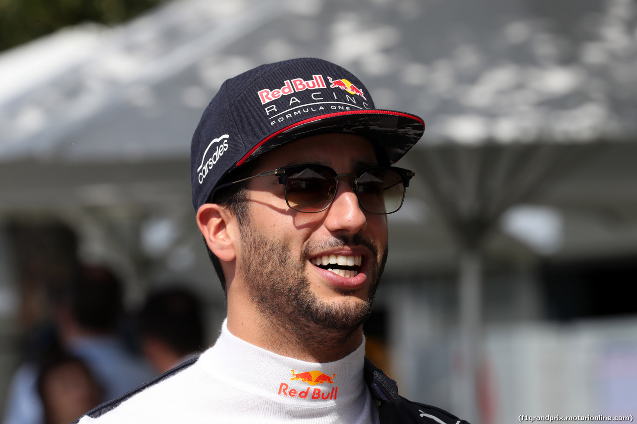 GP AUSTRALIA, 23.03.2017 - Daniel Ricciardo (AUS) Red Bull Racing RB13