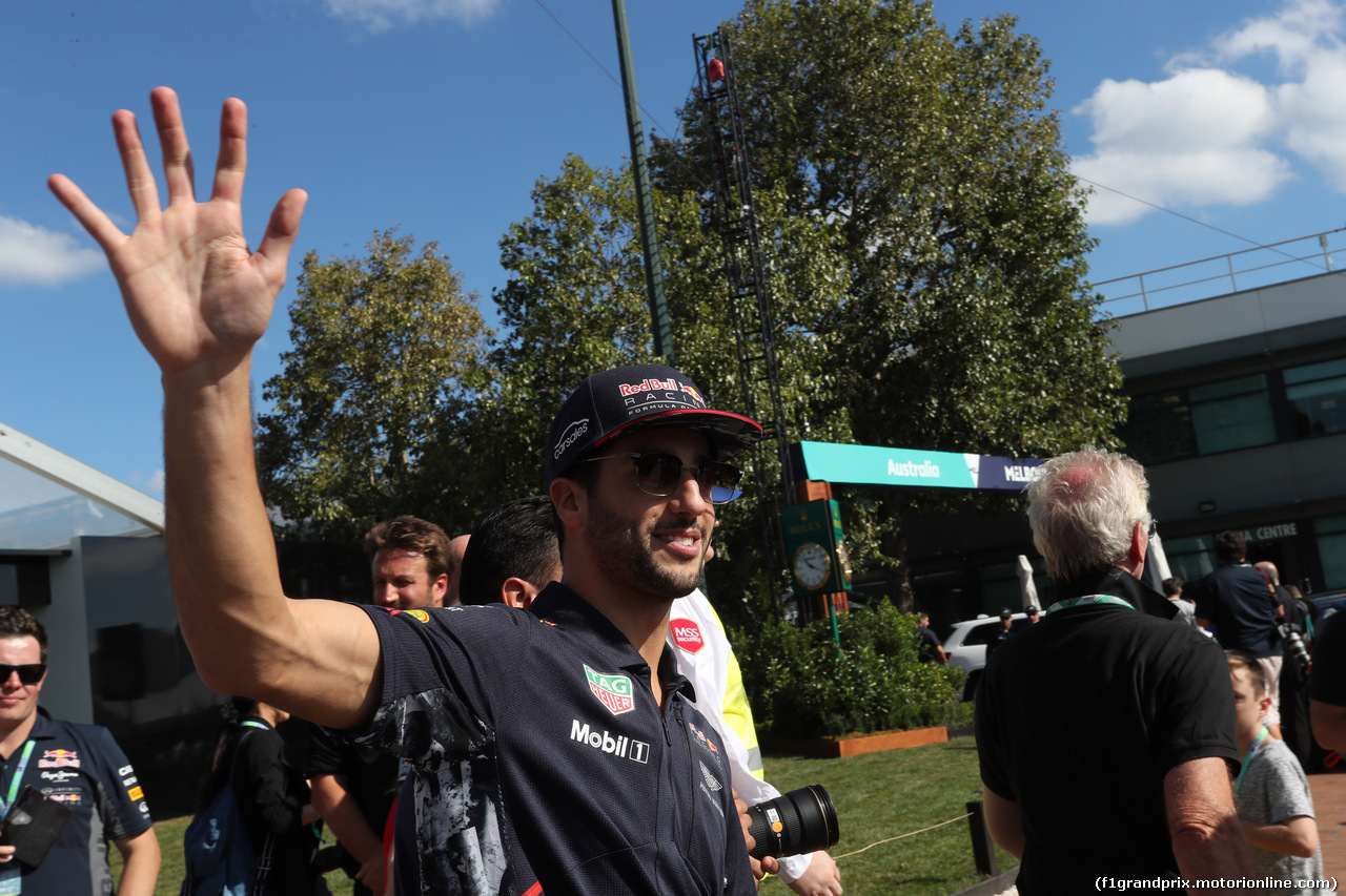 GP AUSTRALIA, 23.03.2017 - Daniel Ricciardo (AUS) Red Bull Racing RB13