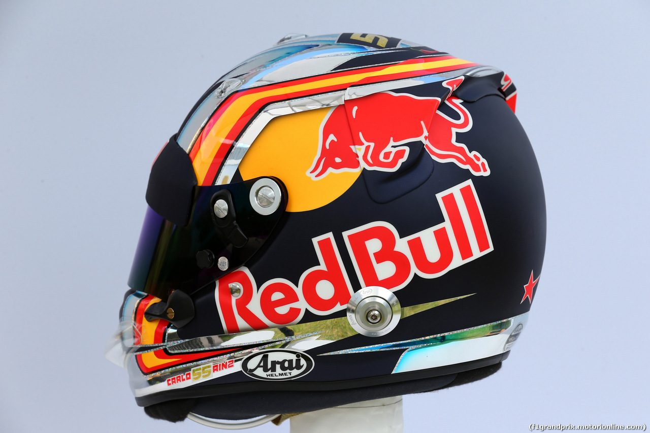 GP AUSTRALIA, 23.03.2017 - Carlos Sainz Jr (ESP) Scuderia Toro Rosso STR12 helmet