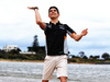 GP AUSTRALIA, Esteban Ocon (FRA) Sahara Force India F1 Team plays volleyball on Brighton Beach.
22.03.2017.