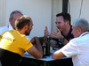 GP AUSTRALIA, 25.03.2017 - Cyril Abiteboul (FRA) Renault Sport F1 Managing Director e Eric Boullier (FRA) McLaren Racing Director