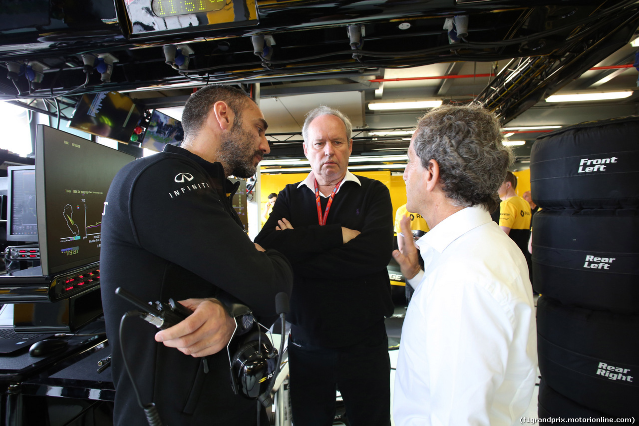 GP AUSTRALIA, 24.03.2017 - Prove Libere 1, Cyril Abiteboul (FRA) Renault Sport F1 Managing Director, Jerome Stoll (FRA) Renault Sport F1 President e Alain Prost (FRA) Renault Sport F1 Team Special Advisor