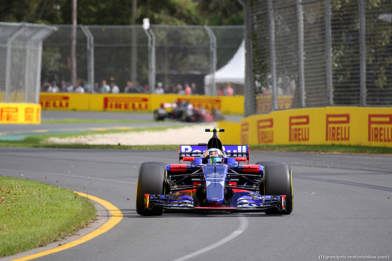 GP AUSTRALIA, 24.03.2017 - Prove Libere 1, Carlos Sainz Jr (ESP) Scuderia Toro Rosso STR12