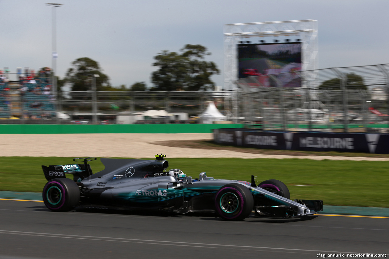 GP AUSTRALIA, 24.03.2017 - Prove Libere 1, Valtteri Bottas (FIN) Mercedes AMG F1 W08