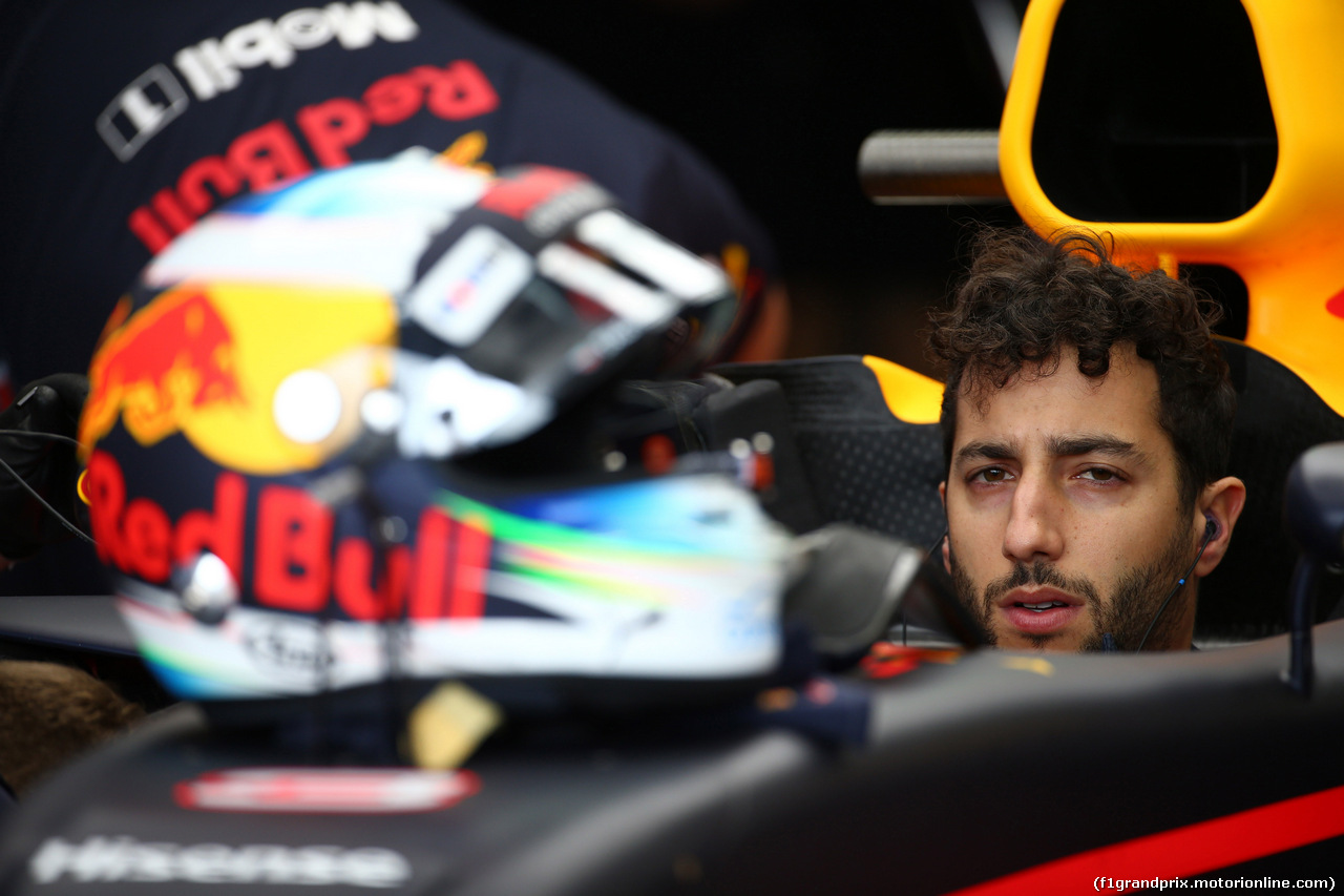 GP AUSTRALIA, 24.03.2017 - Prove Libere 2, Daniel Ricciardo (AUS) Red Bull Racing RB13