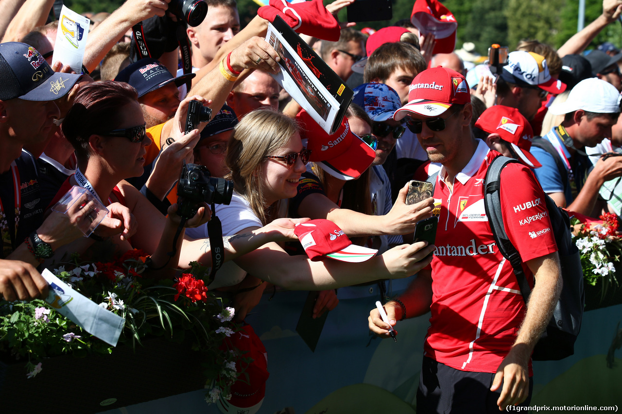 GP AUSTRIA, 09.07.2017- Autograph Session, Sebastian Vettel (GER) Ferrari SF70H