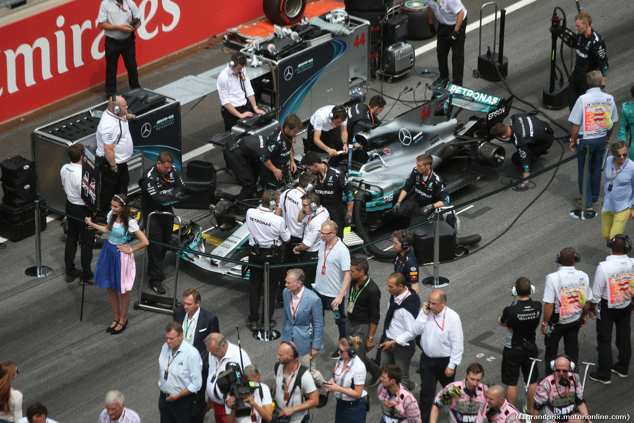 GP AUSTRIA, 09.07.2017- race, Lewis Hamilton (GBR) Mercedes AMG F1 W08