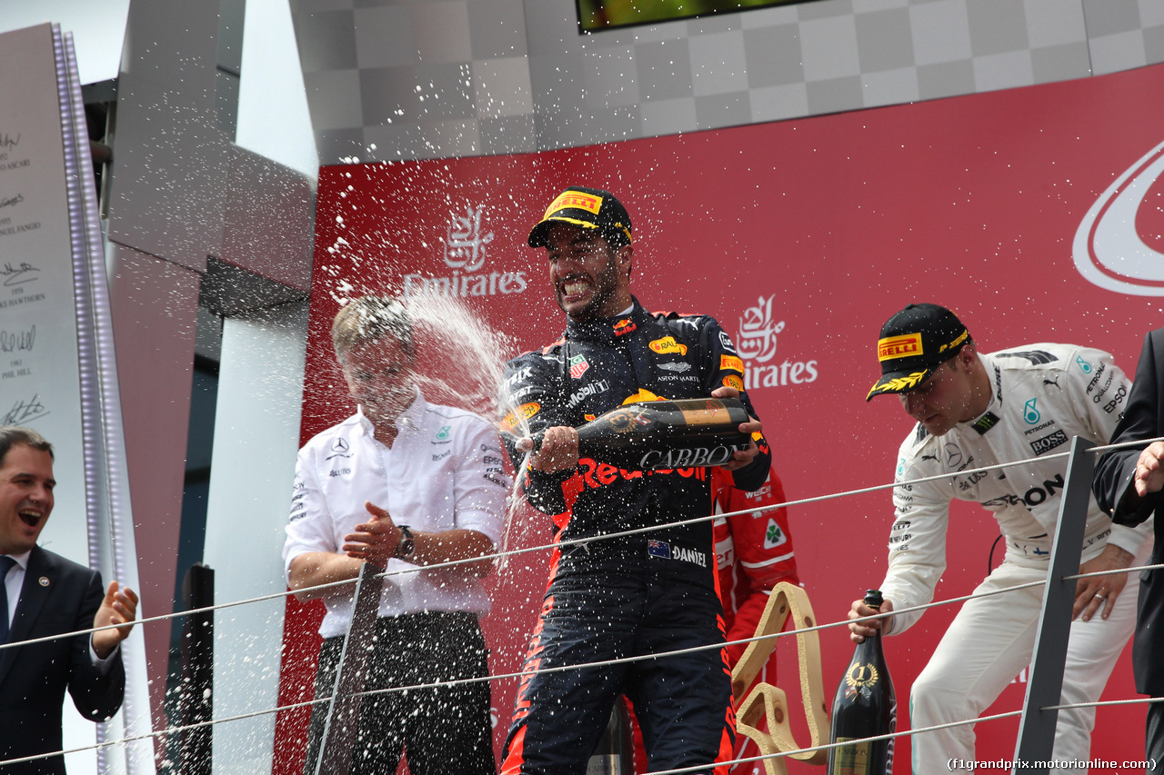 GP AUSTRIA, 09.07.2017- podium, winner Valtteri Bottas (FIN) Mercedes AMG F1 W08, 3rd Daniel Ricciardo (AUS) Red Bull Racing RB13