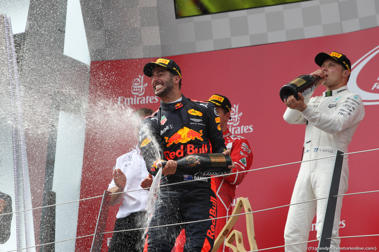 GP AUSTRIA, 09.07.2017- podium, winner Valtteri Bottas (FIN) Mercedes AMG F1 W08, 3rd Daniel Ricciardo (AUS) Red Bull Racing RB13